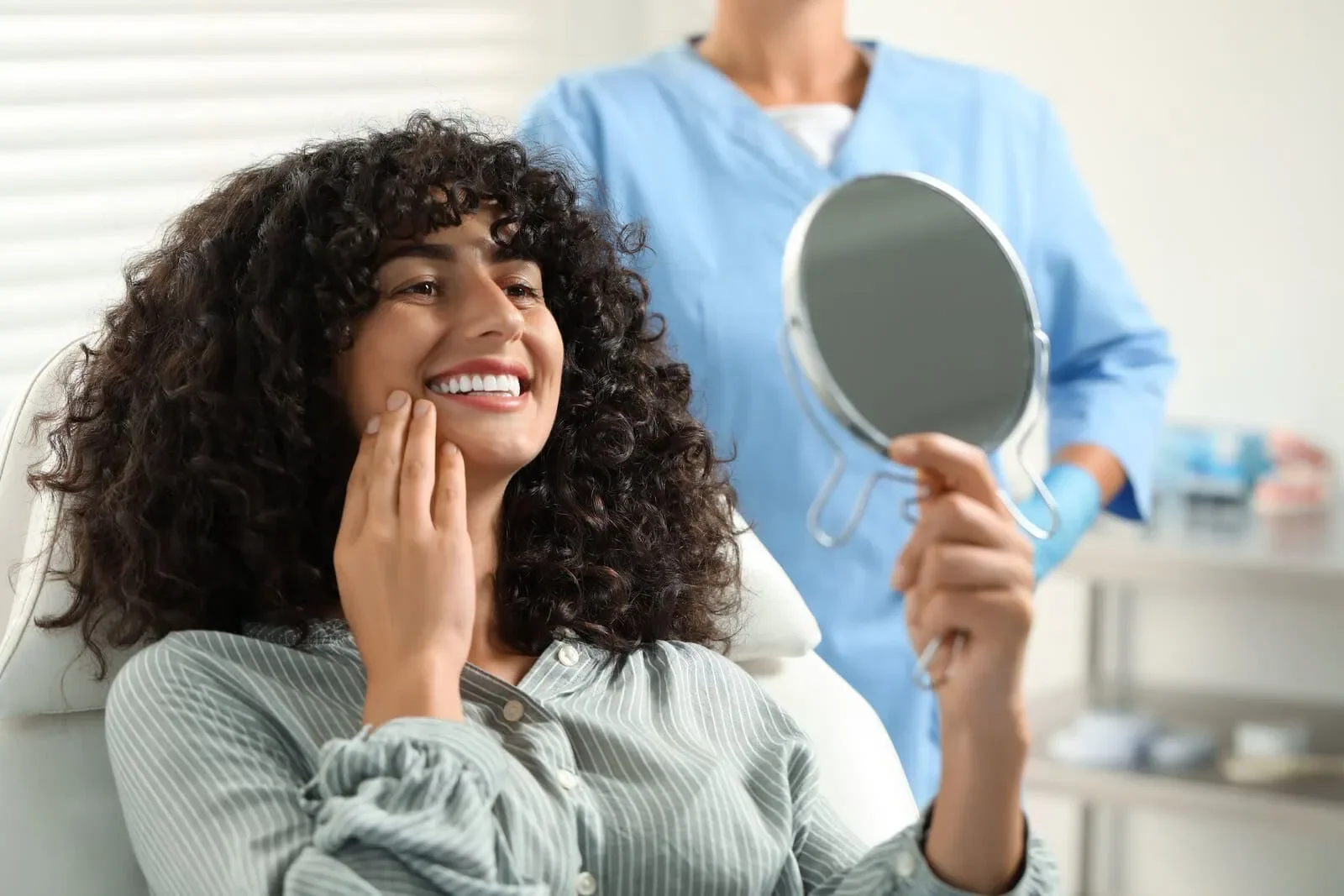 Porcelain veneers
